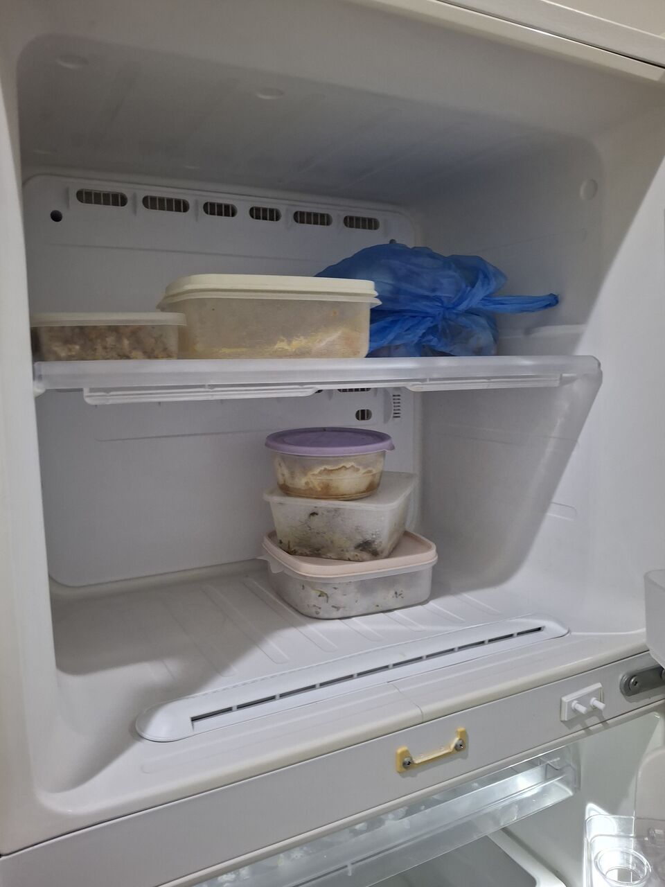 Riyadh, Appliances, SAR 600,  Samsung Refrigerator For Sale
