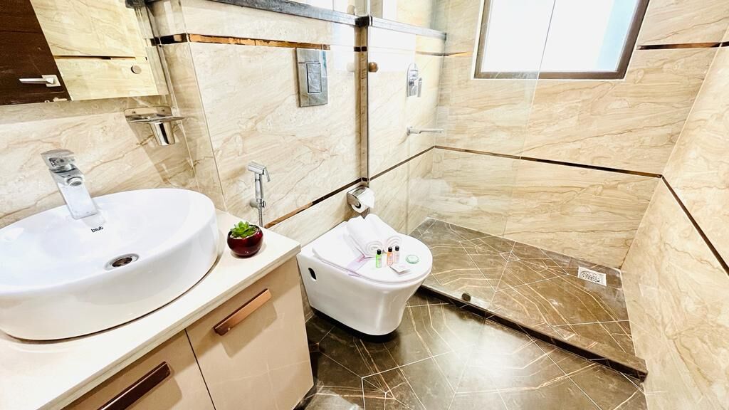 Gurgaon, Apartments, Flats, Houses & Villas, INR 4500/day,  Furnished,  Studio,  375 Sq. Meter,  Studio Apartment DLF Cyber City Gurgaon