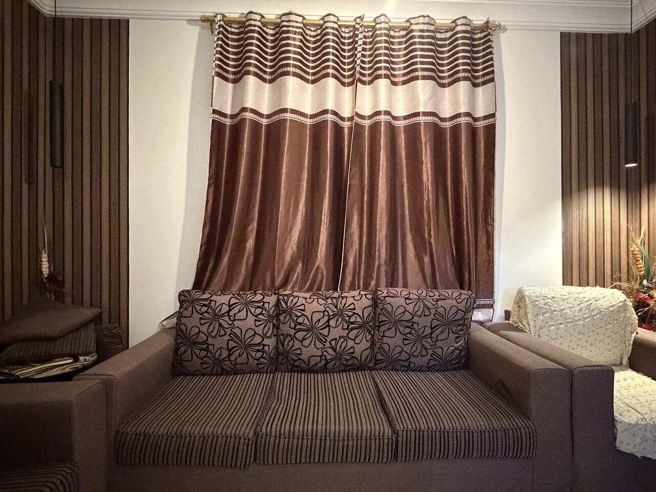 Jeddah, Furniture, SAR 800,  7 Seater Sofa / In Brown