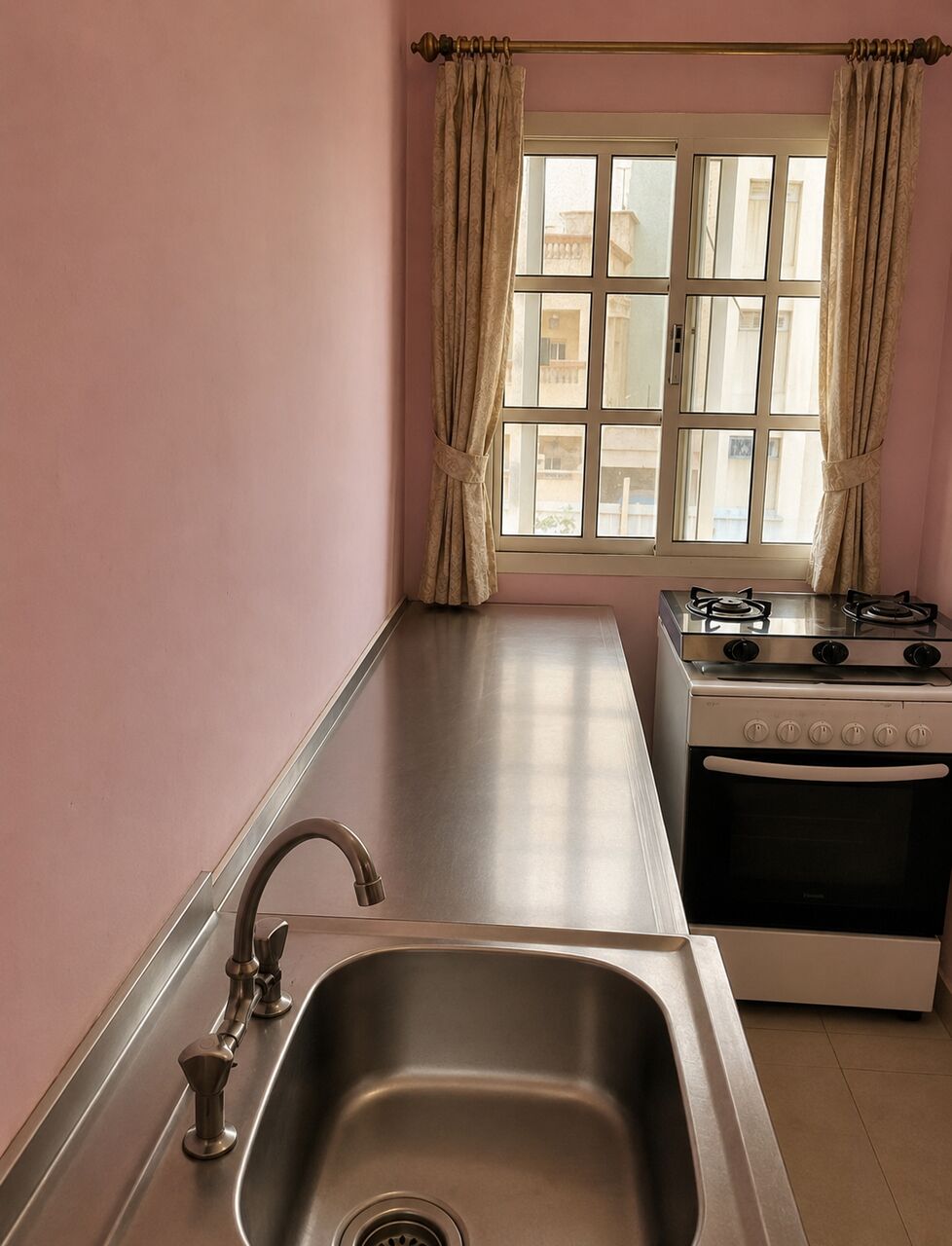 Manama, Apartments, Flats, Houses & Villas, BHD 185/month,  Furnished,  1 BR,  For Rent : Ready To Move In Apartment In Manama.