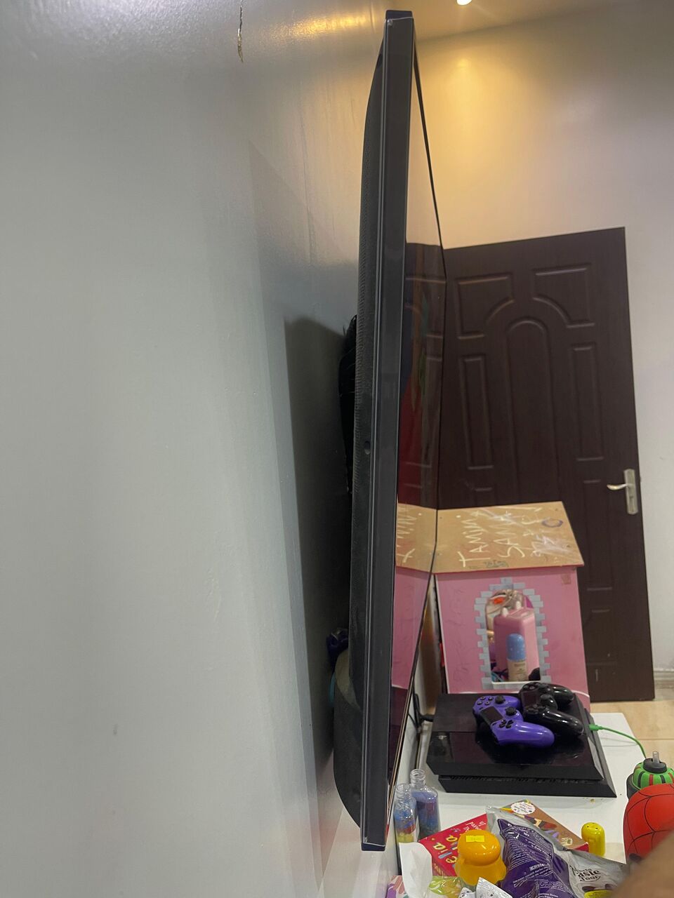 Riyadh, Electronics, SAR 550,  Samsung 48" Smart TV Full HD + Wall Mount