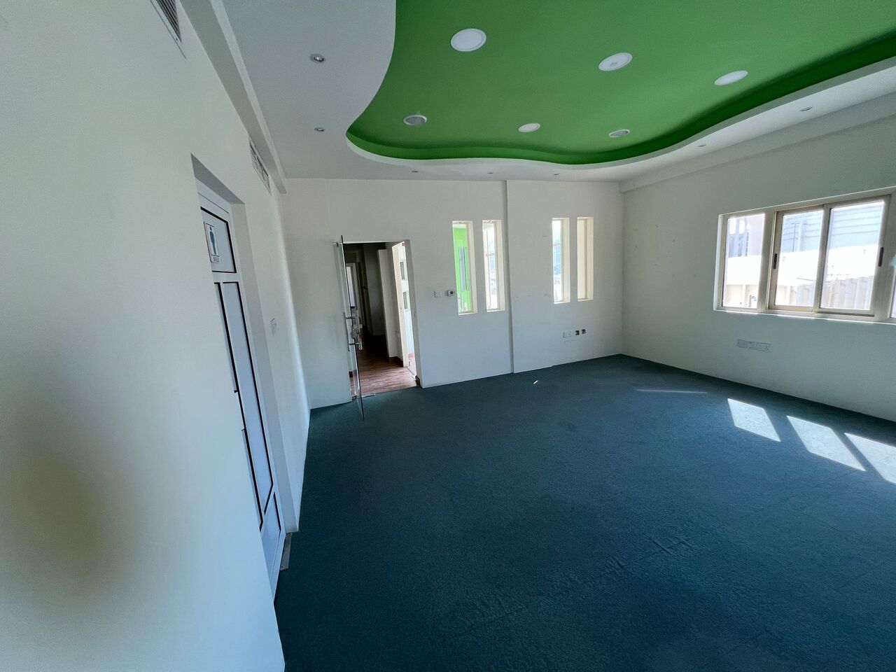 Diplomatic Area, Offices, BHD 830,  260 Sq. Meter,  Spacious Fully Furnished Office For Rent Near Diplomatic Area