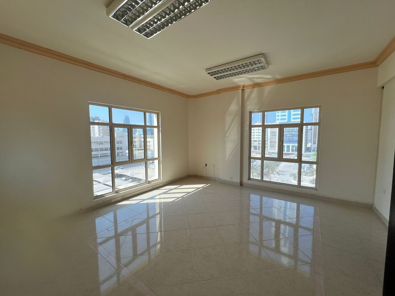 Diplomatic Area, Offices, BHD 450,  130 Sq. Meter,  Spacious Fully Furnished Office For Rent Near Diplomatic Area