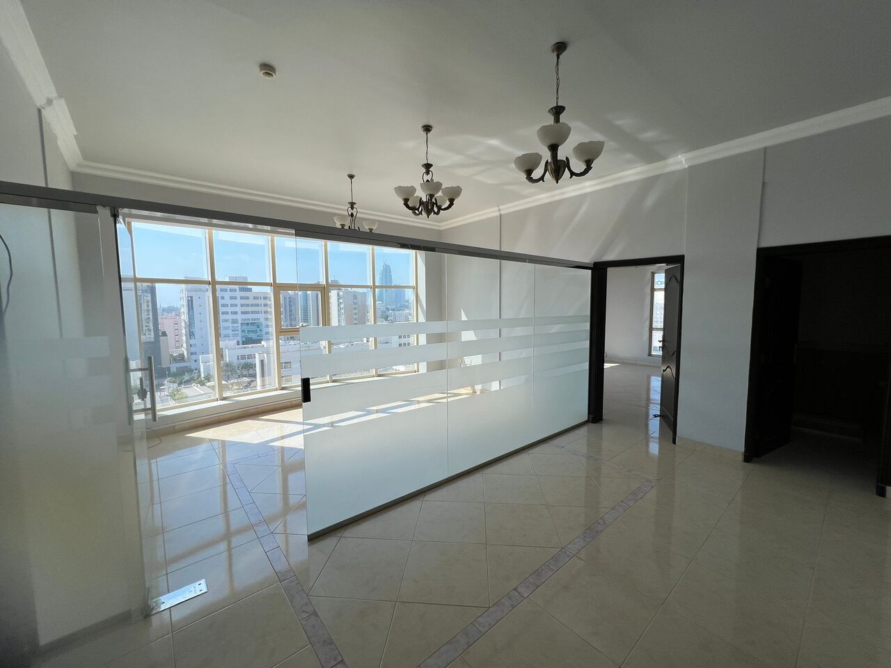 Diplomatic Area, Offices, BHD 425,  130 Sq. Meter,  Bright & Spacious Office For Rent Near Diplomatic Area