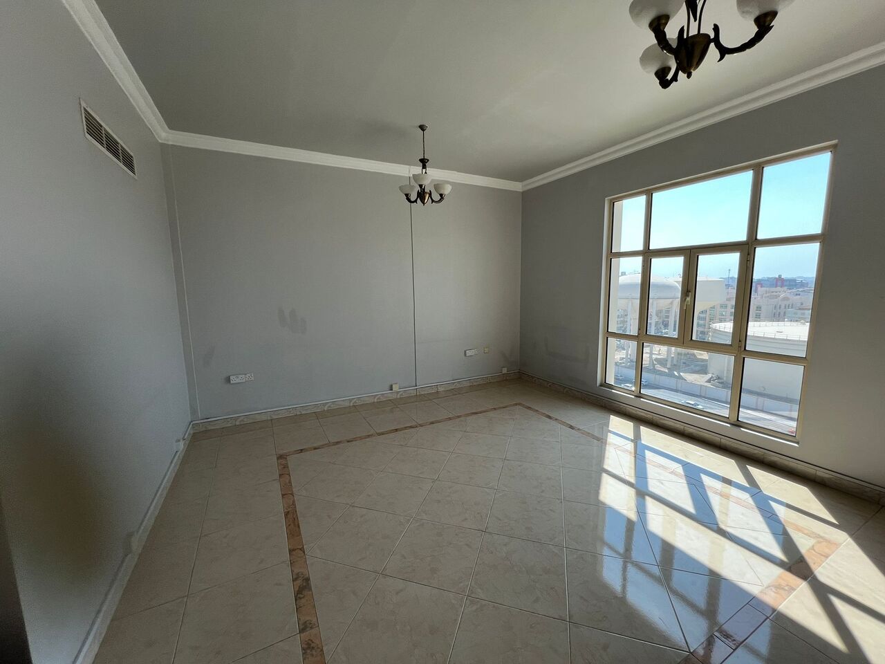 Diplomatic Area, Offices, BHD 425,  130 Sq. Meter,  Bright & Spacious Office For Rent Near Diplomatic Area