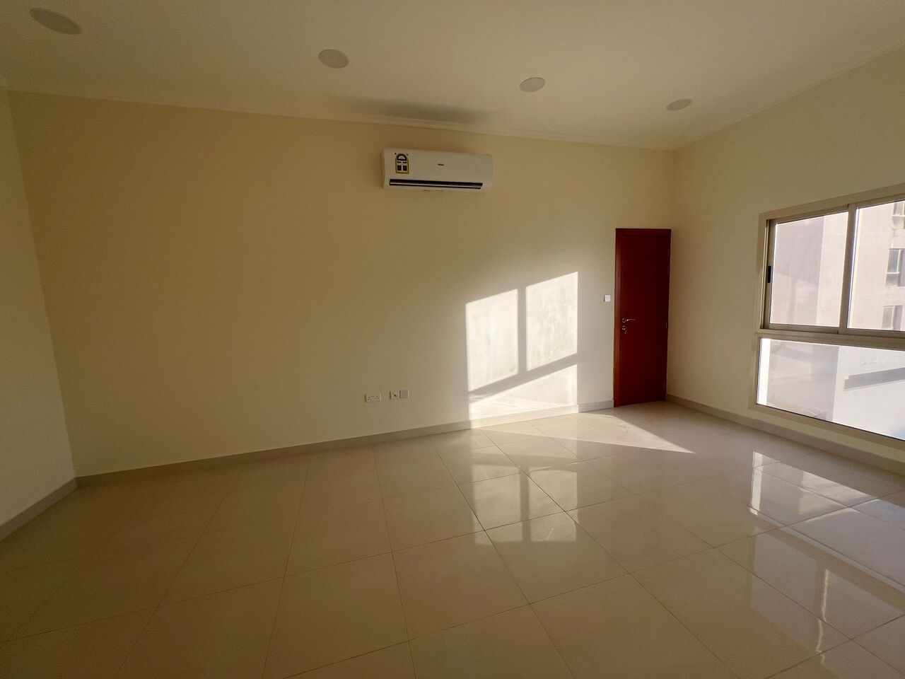 Al Seef, Offices, BHD 300,  90 Sq. Meter,  Bright & Spacious Office For Rent In Seef