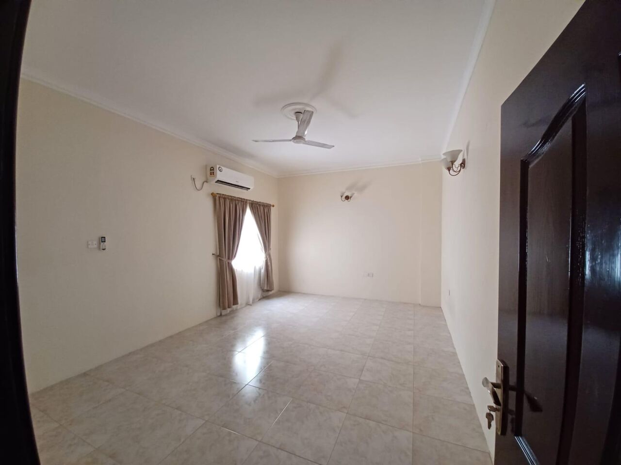 Umm Al Hassam, Apartments, Flats, Houses & Villas, BHD 400/month,  Furnished,  4 BR,  250 Sq. Meter,  A Large Apartment For Rent In Umm Al Hassam, Consisting Of Four Large Rooms, Four Bathroom
