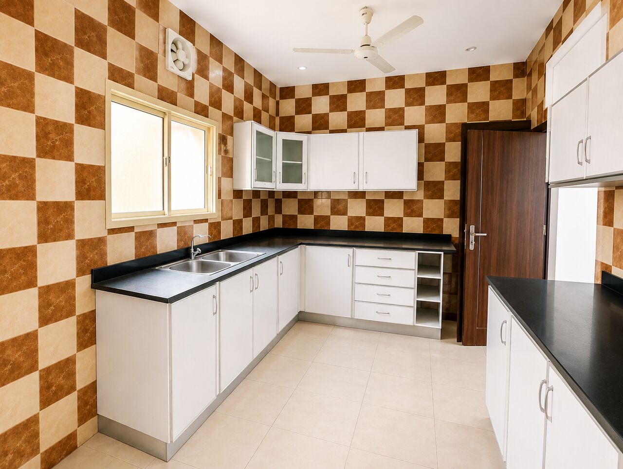 Hamad Town, Real Estate For Sale, BHD 140000,  3 BR,  560 Sq. Meter,  For Sale: House In Hamad Town (with Spacious Front Area).