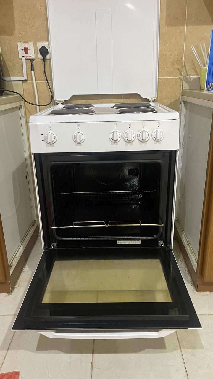 Riyadh, Household Items, SAR 600,  Beko Electric Cooker With Oven &ndash; 4 Hotplates