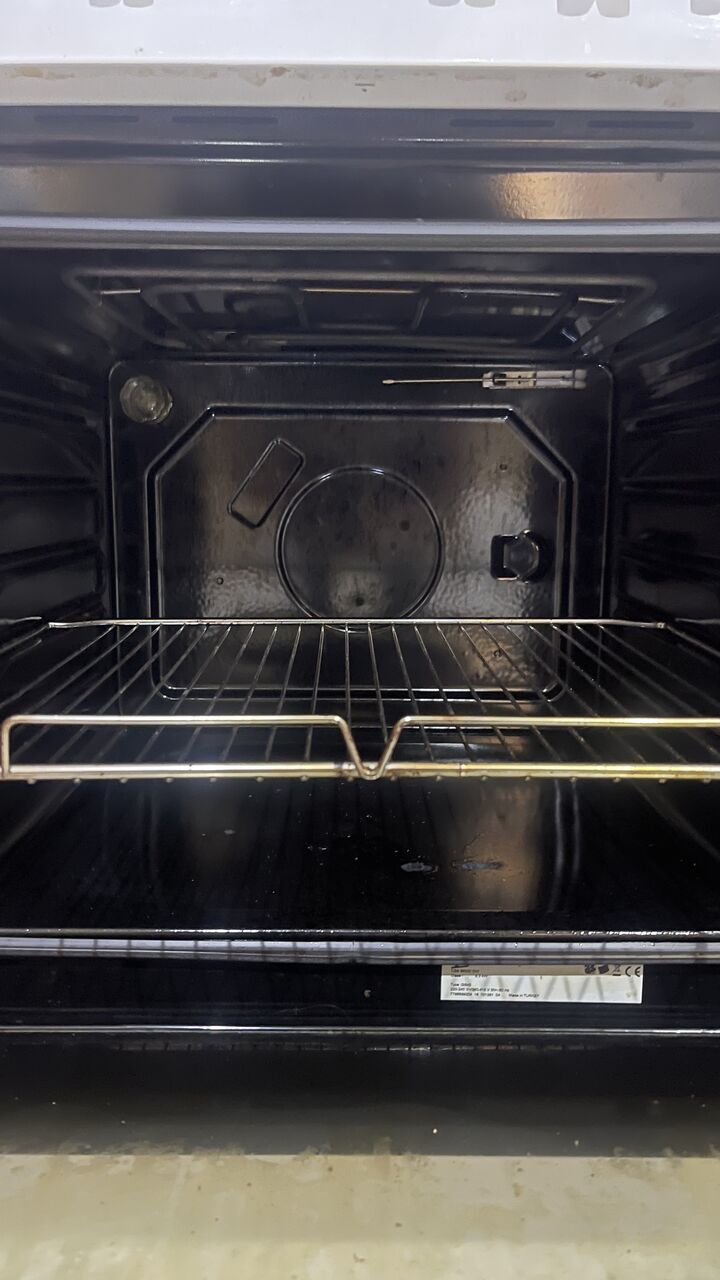 Riyadh, Household Items, SAR 600,  Beko Electric Cooker With Oven &ndash; 4 Hotplates