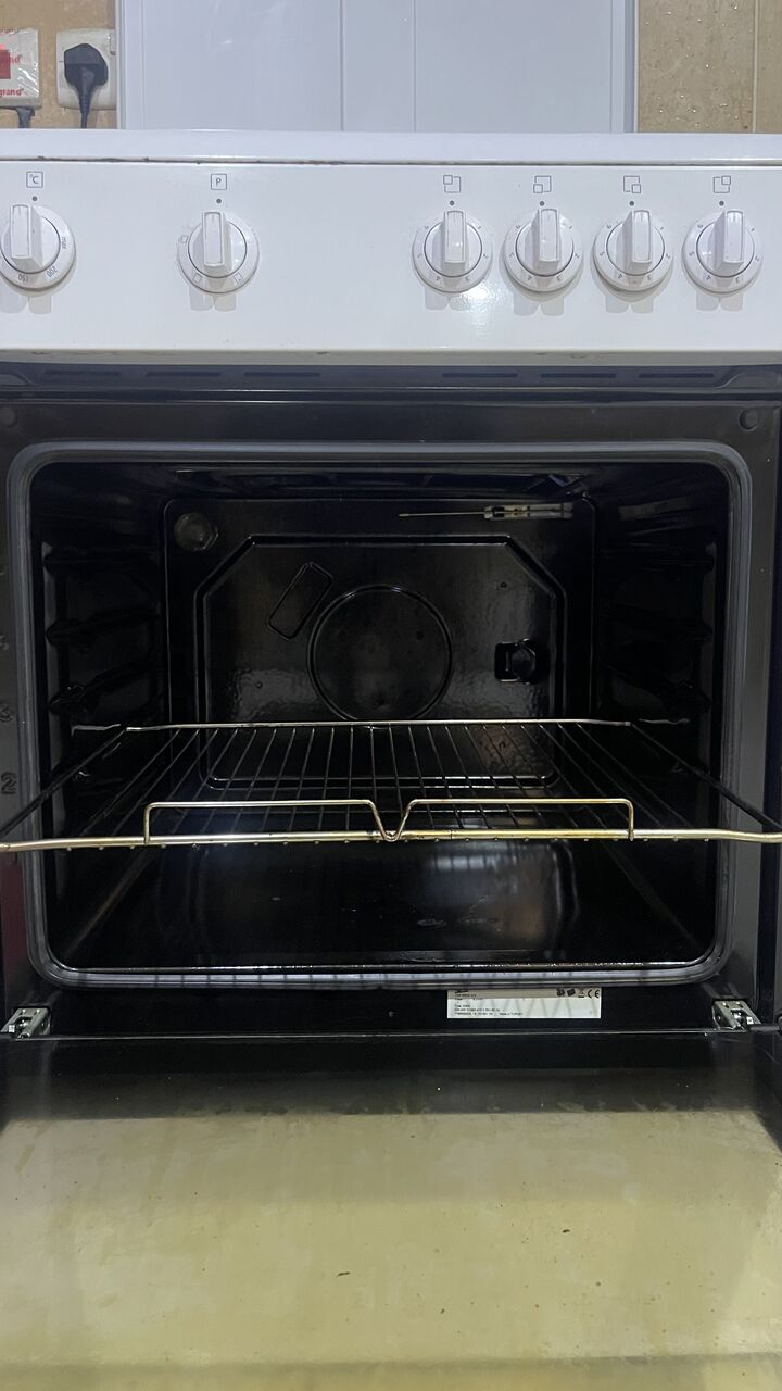 Riyadh, Household Items, SAR 600,  Beko Electric Cooker With Oven &ndash; 4 Hotplates