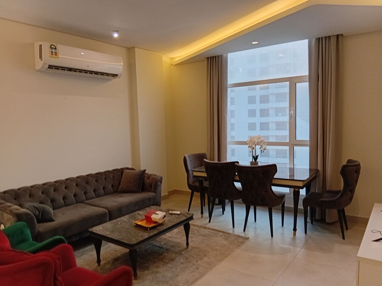 Mahooz, Apartments, Flats, Houses & Villas, BHD 350/month,  2 BR,  Fully-furnished | Mahooz | Car Park | Pool | Gym | Wifi | Security | EWA Limit BD40
