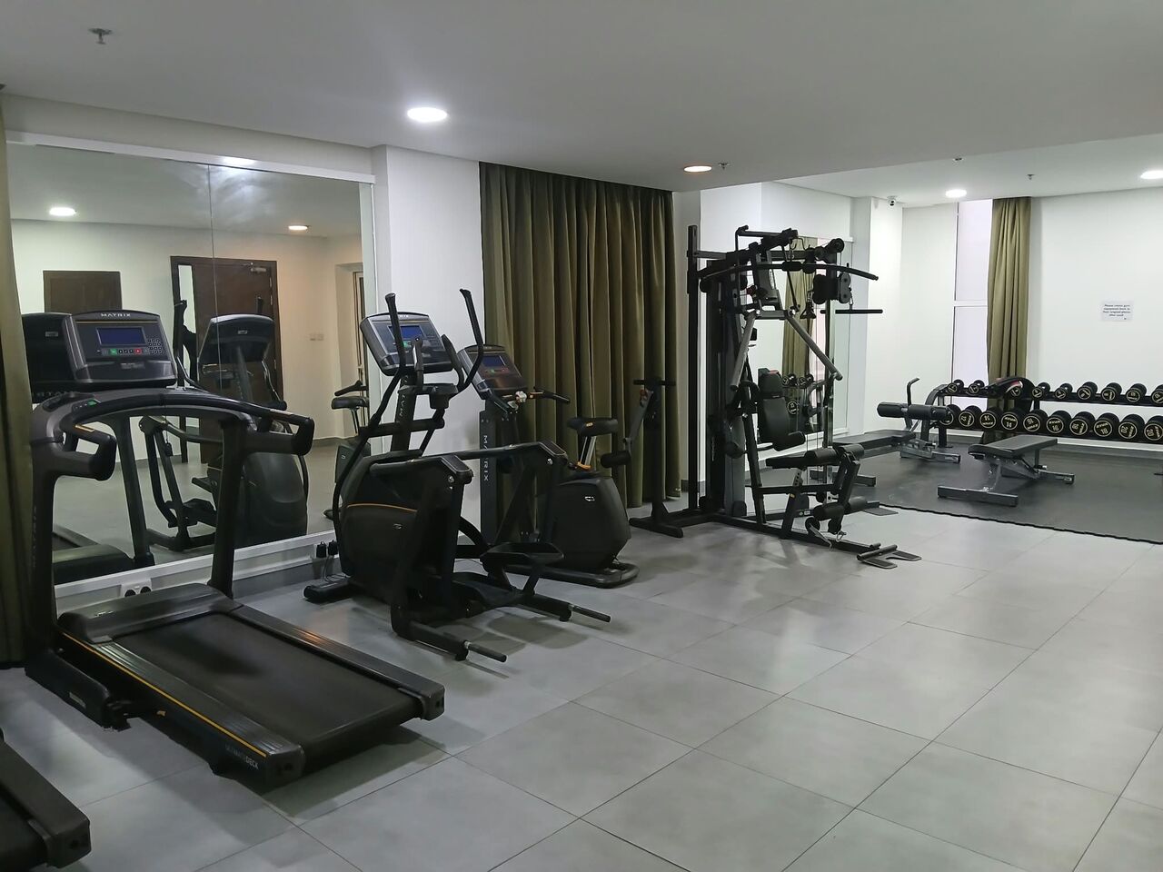 Mahooz, Apartments, Flats, Houses & Villas, BHD 350/month,  2 BR,  Fully-furnished | Mahooz | Car Park | Pool | Gym | Wifi | Security | EWA Limit BD40