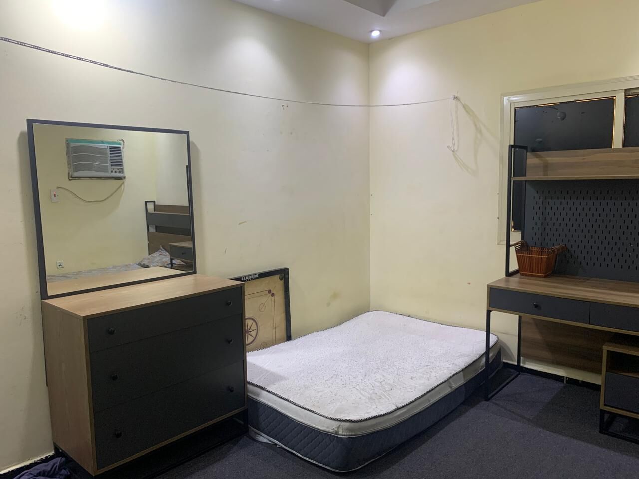Jeddah, Rooms for Rent, SAR 1000/month,  Furnished,  Furnished Room Available For Rent