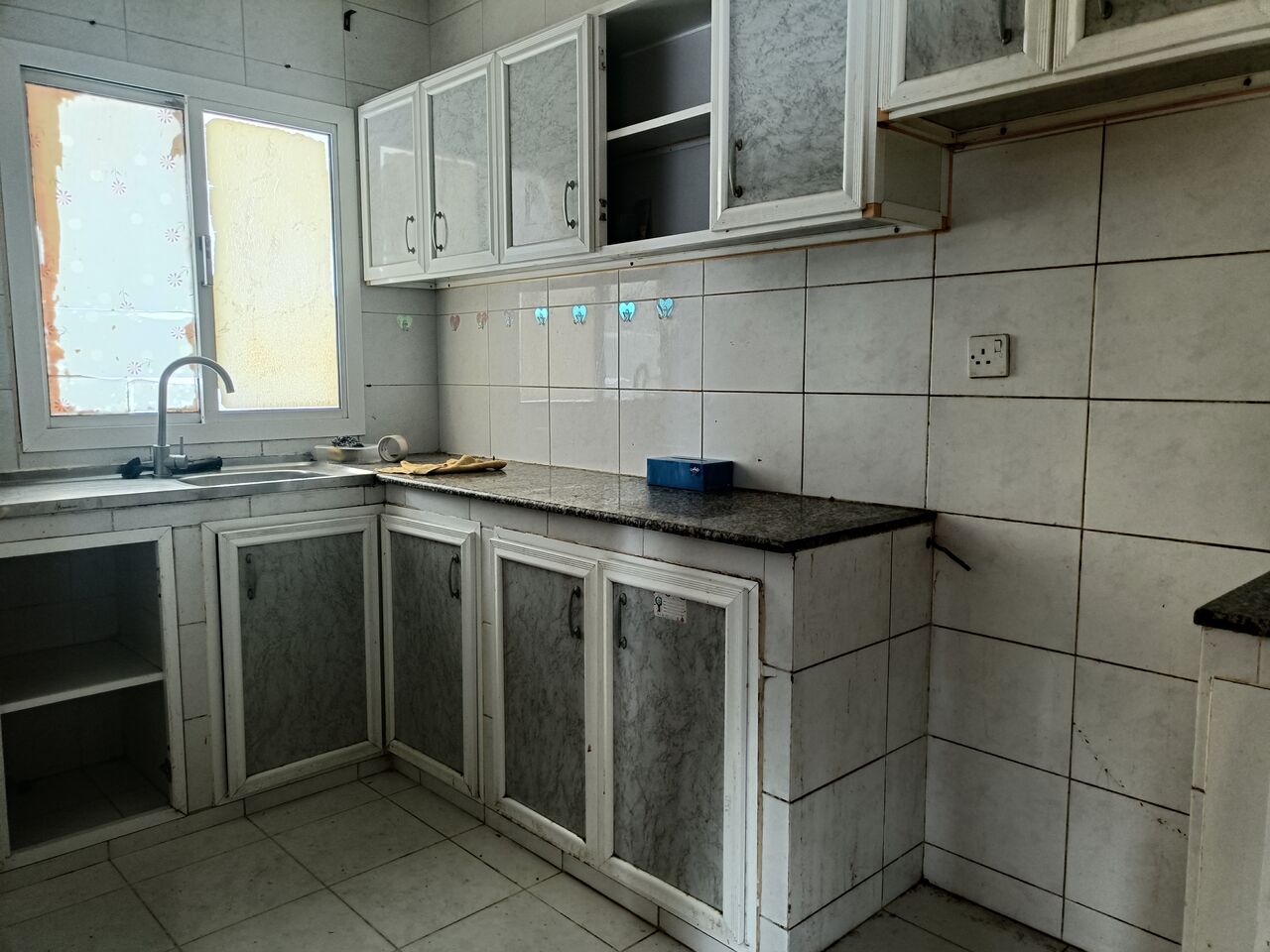 Mahooz, Apartments, Flats, Houses & Villas, BHD 180/month,  2 BR,  130 Sq. Meter,  Unfurnished 2bhk Without Ewa