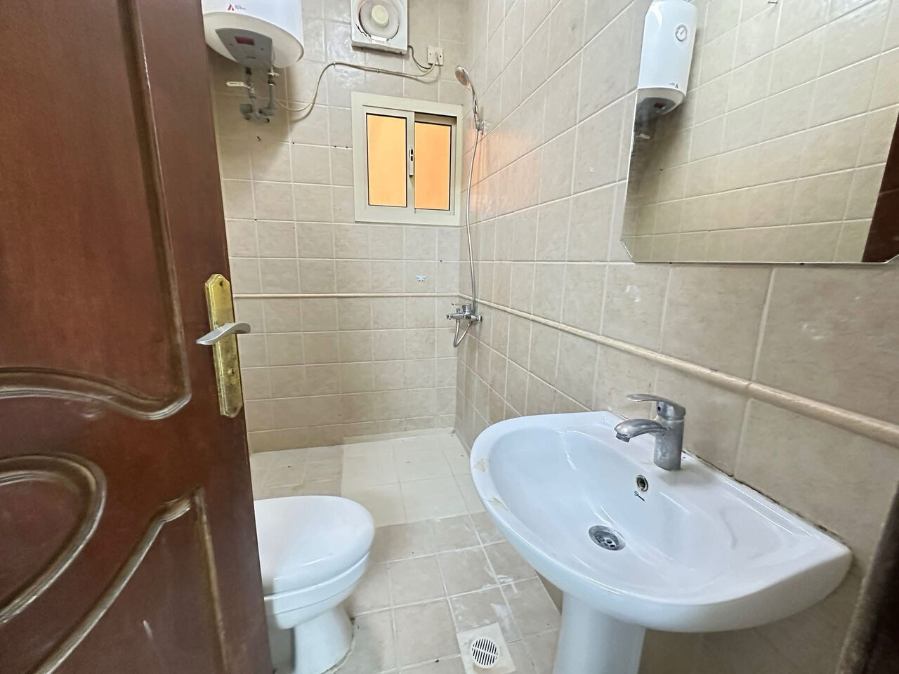 Manama, Apartments, Flats, Houses & Villas, BHD 130/month,  𝐆𝐮𝐝𝐚𝐢𝐛𝐢𝐲𝐚:- 𝐒𝐭𝐮𝐝𝐢𝐨 𝐅𝐥𝐚𝐭 𝐨𝐧 𝐑𝐞𝐧𝐭 