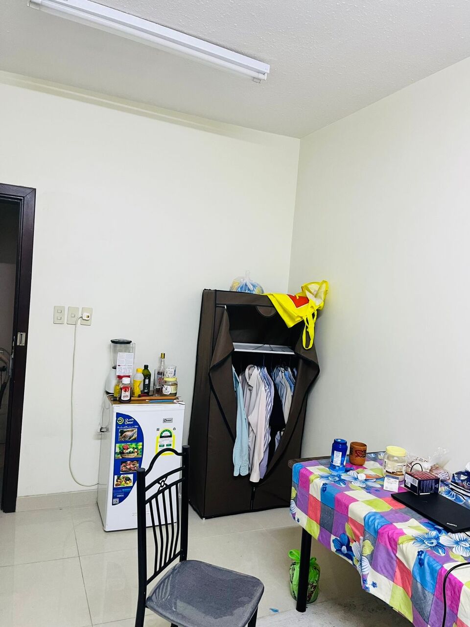 Al Thuqbah, Villas, SAR 850,  Furnished,  Single Room Available In 3 BHK Apartment