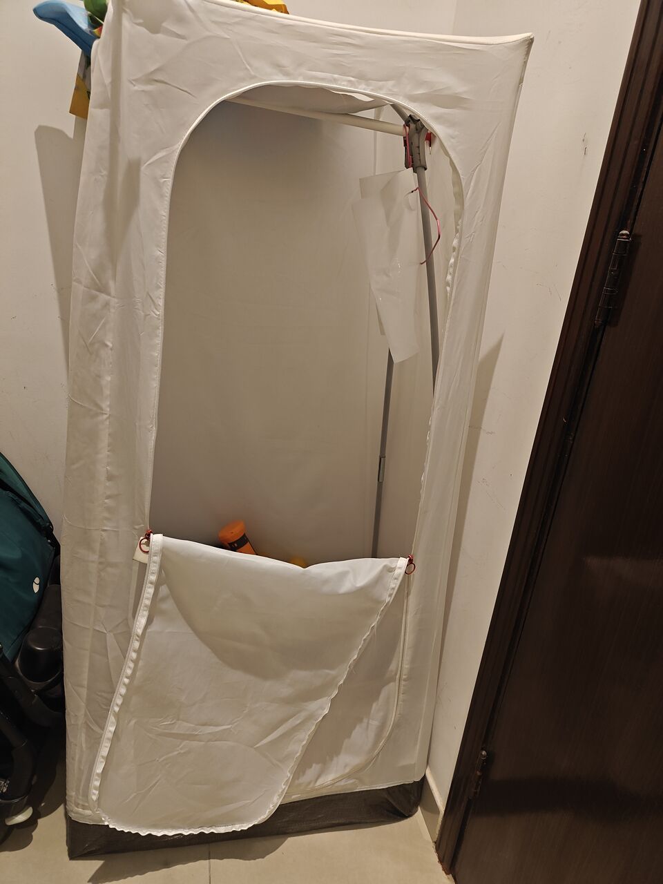 Riyadh, Furniture, SAR 20,  Zip Up Wardrobe