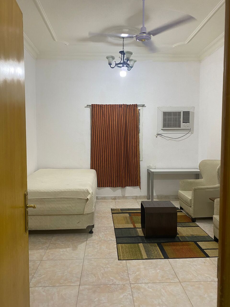 Hara, Apartments, Flats, Houses & Villas, SAR 1600/month,  Furnished,  1 BR,  A Neat Clean Room With Separate Washroom Available For Sublet In A Family Flat