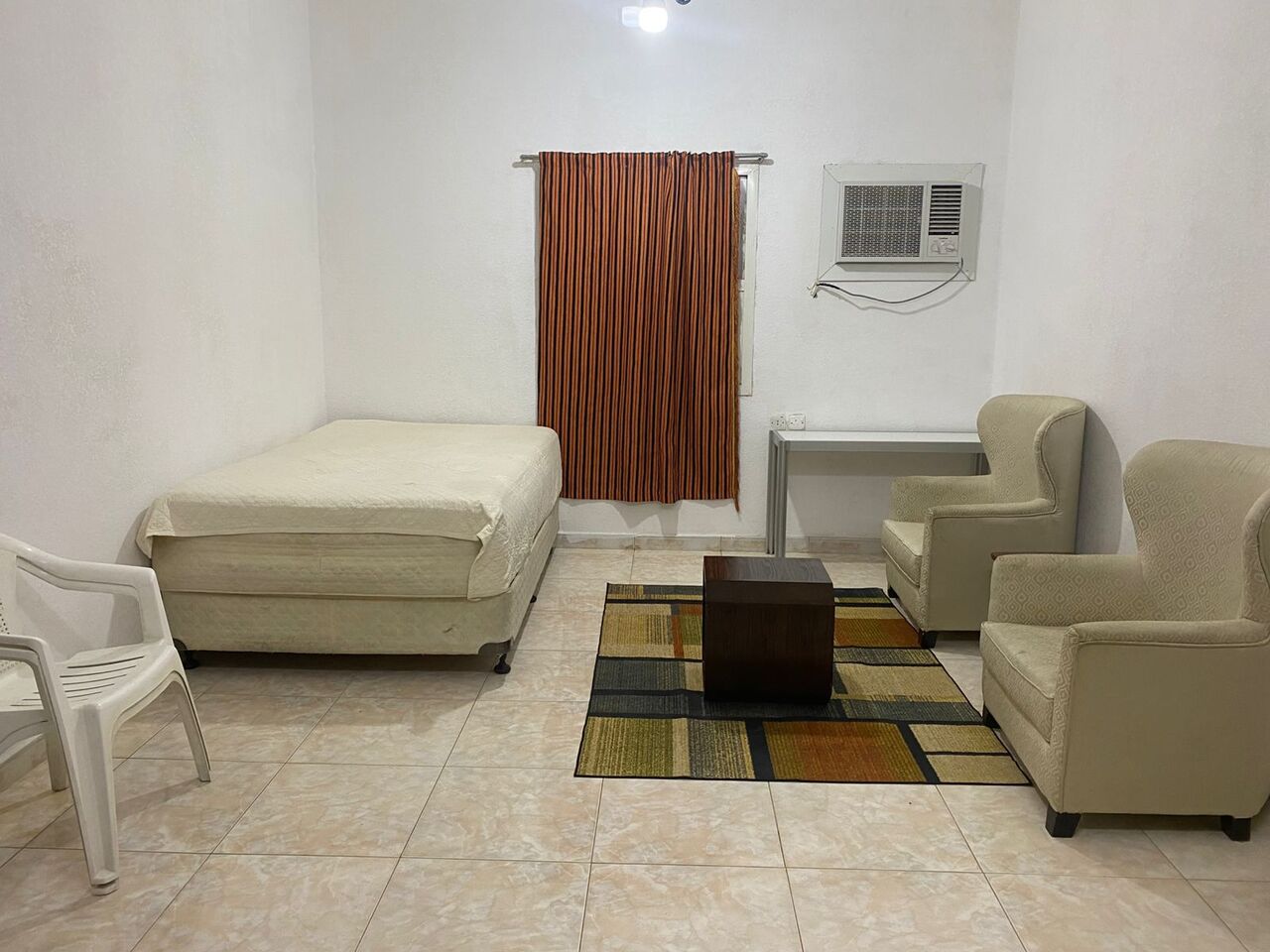 Hara, Apartments, Flats, Houses & Villas, SAR 1600/month,  Furnished,  1 BR,  A Neat Clean Room With Separate Washroom Available For Sublet In A Family Flat