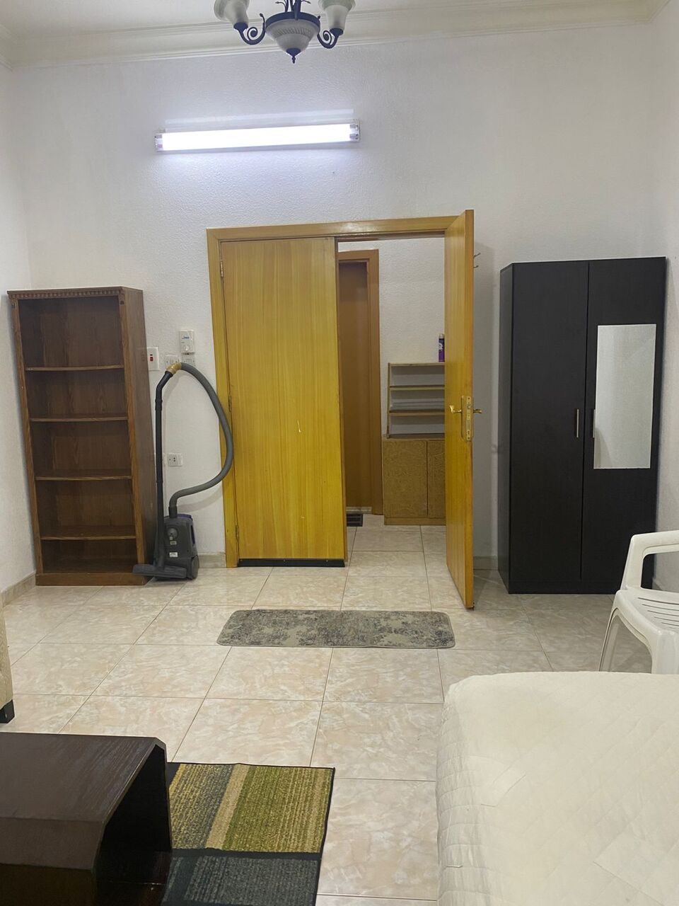Hara, Apartments, Flats, Houses & Villas, SAR 1600/month,  Furnished,  1 BR,  A Neat Clean Room With Separate Washroom Available For Sublet In A Family Flat