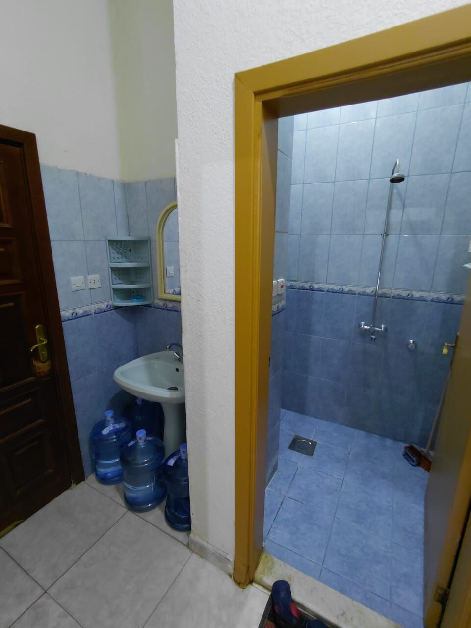 Hara, Apartments, Flats, Houses & Villas, SAR 1600/month,  Furnished,  1 BR,  A Neat Clean Room With Separate Washroom Available For Sublet In A Family Flat