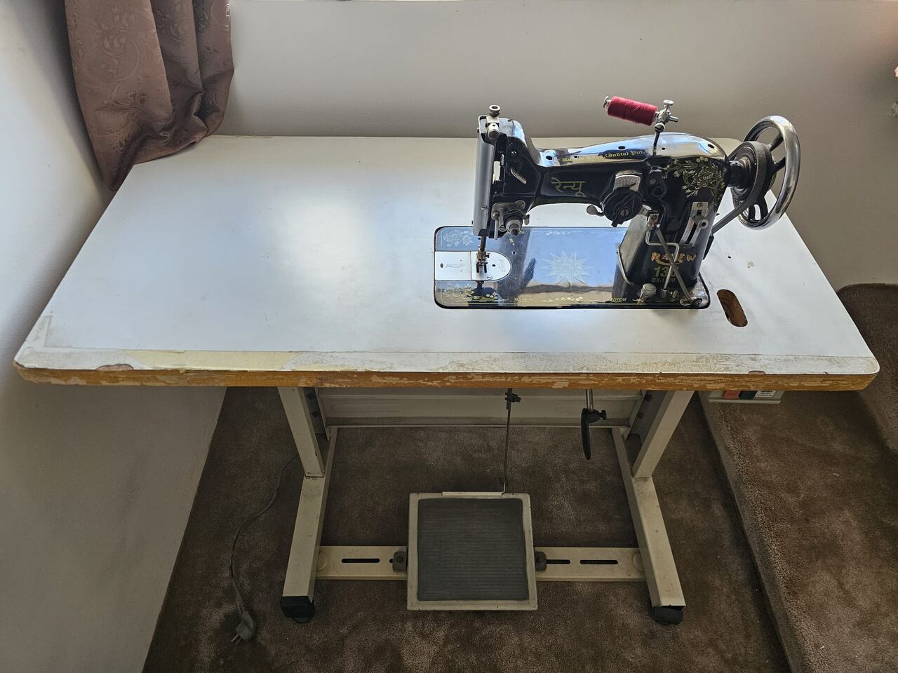Umm Al Hassam, Industrial Machinery, BHD 70,  Ranew 130 DX-1300 Industrial Sewing Machine + Table