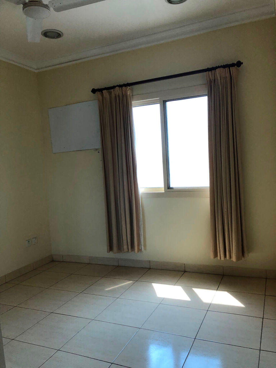 Manama, Apartments, Flats, Houses & Villas, BHD 190/year,  2 BR,  RENT