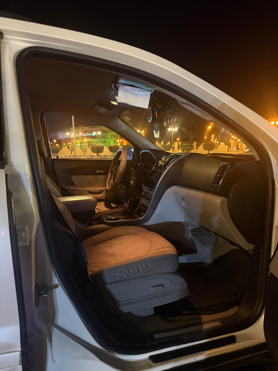 Shaqra, Vehicles, Cars & Trucks , SAR 15000,  Gmc Acadia,  2012,  Automatic,  330000 KM,