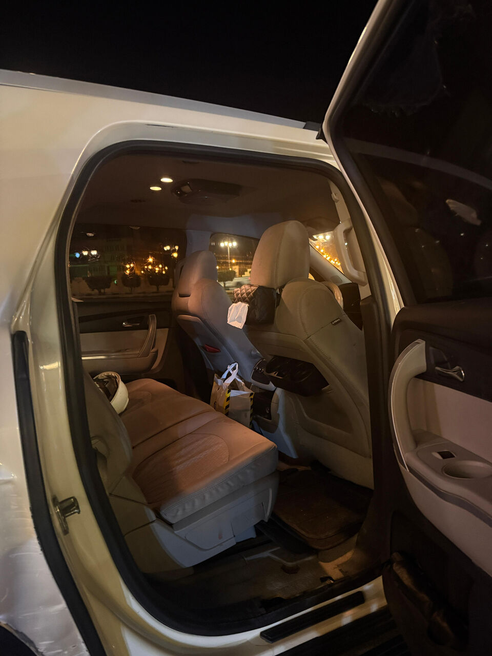 Shaqra, Vehicles, Cars & Trucks , SAR 15000,  Gmc Acadia,  2012,  Automatic,  330000 KM,