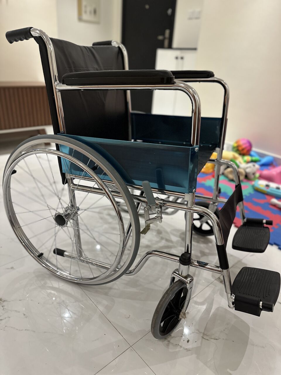 Al Wizarat, Furniture, SAR 850,  Dining Table And Wheel Chair
