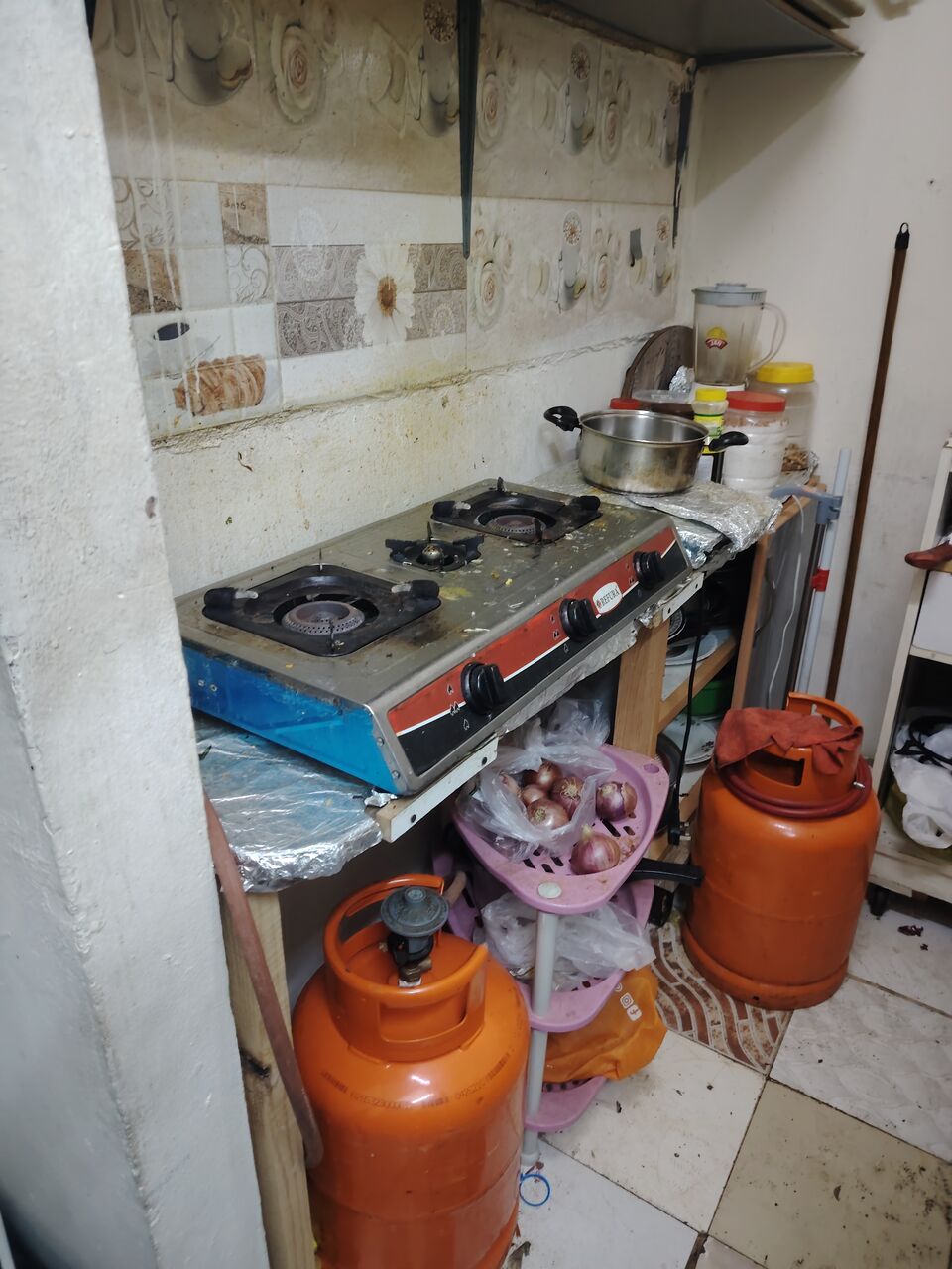 Riyadh, Apartments, Flats, Houses & Villas, SAR 450/month,  1 BR,  300 Sq. Feet,  Bed Space Available Near Batha Walking Distance