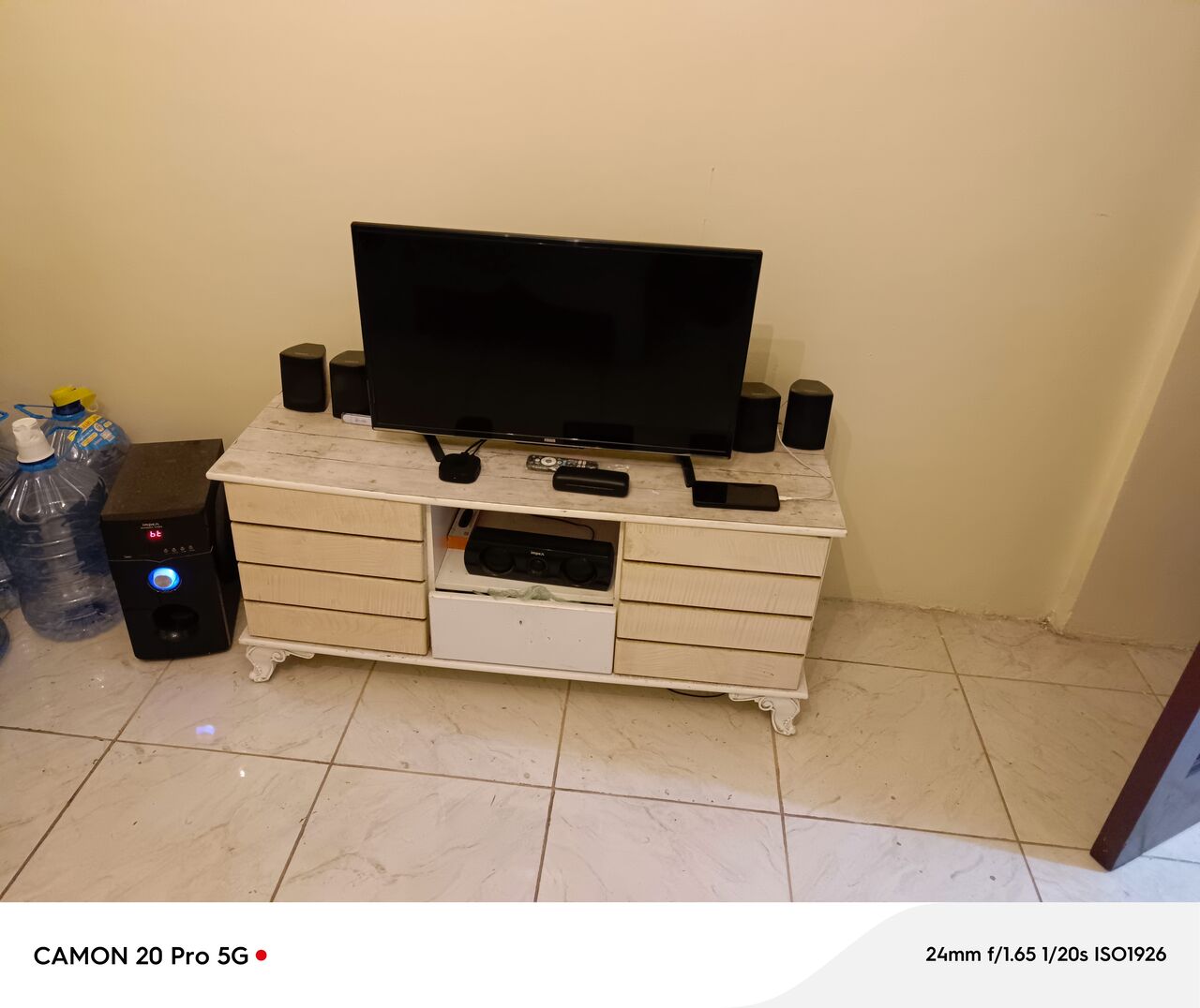 Jeddah, Electronics, SAR 599,  Tv + 5.1 Speaker + Android Tv Box