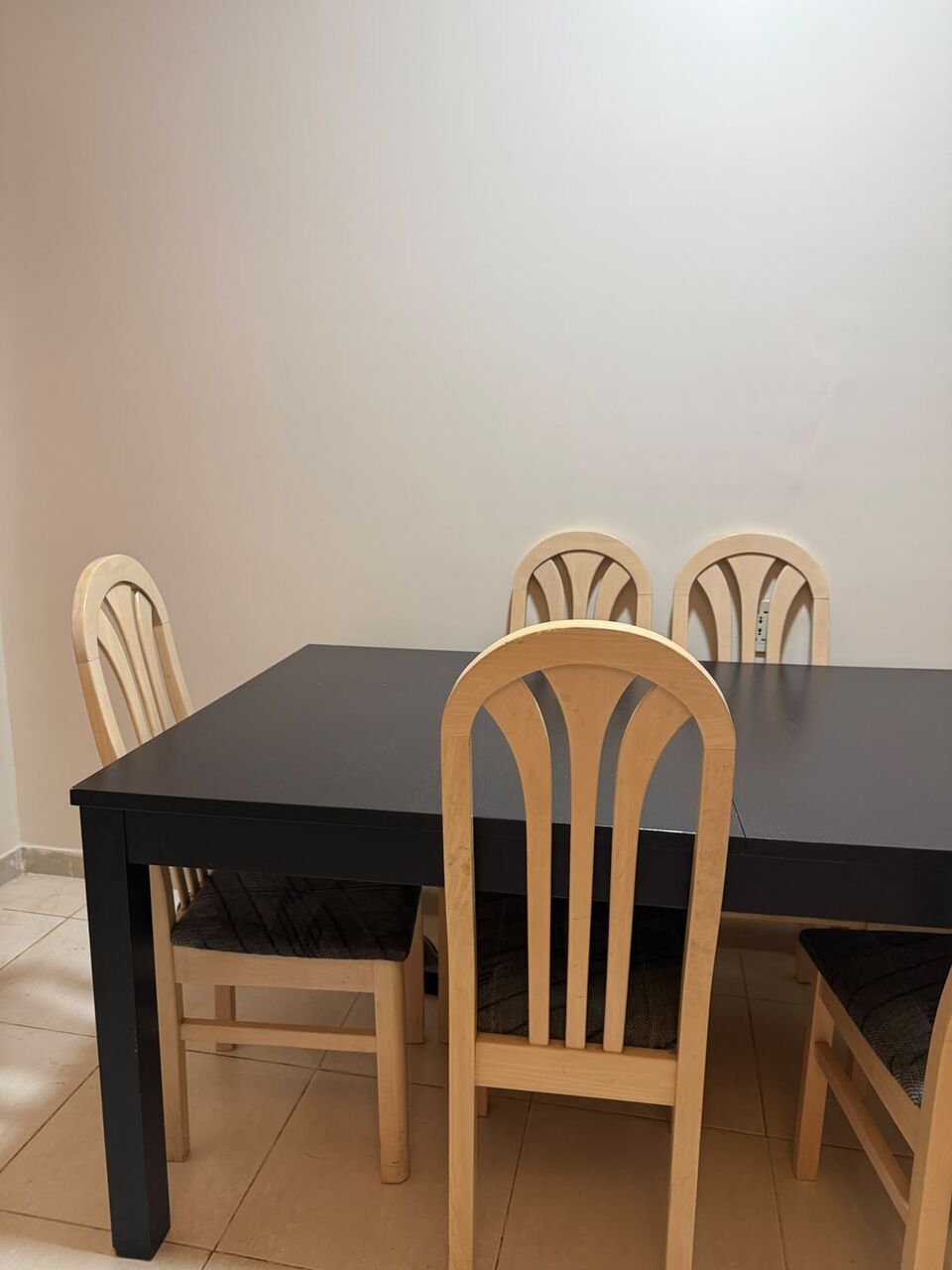 Al Thuqbah, Furniture, SAR 650,  Dining Table And 6 Chairs - 650 SAR