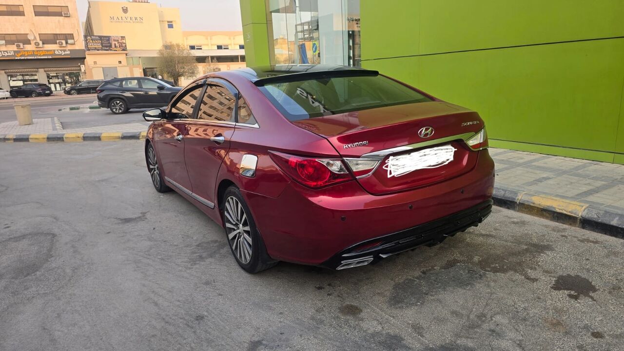 Riyadh, Vehicles, Cars & Trucks , SAR 22000,  Hyundai Sonata,  2011,  Automatic,  274000 KM,  Sonata