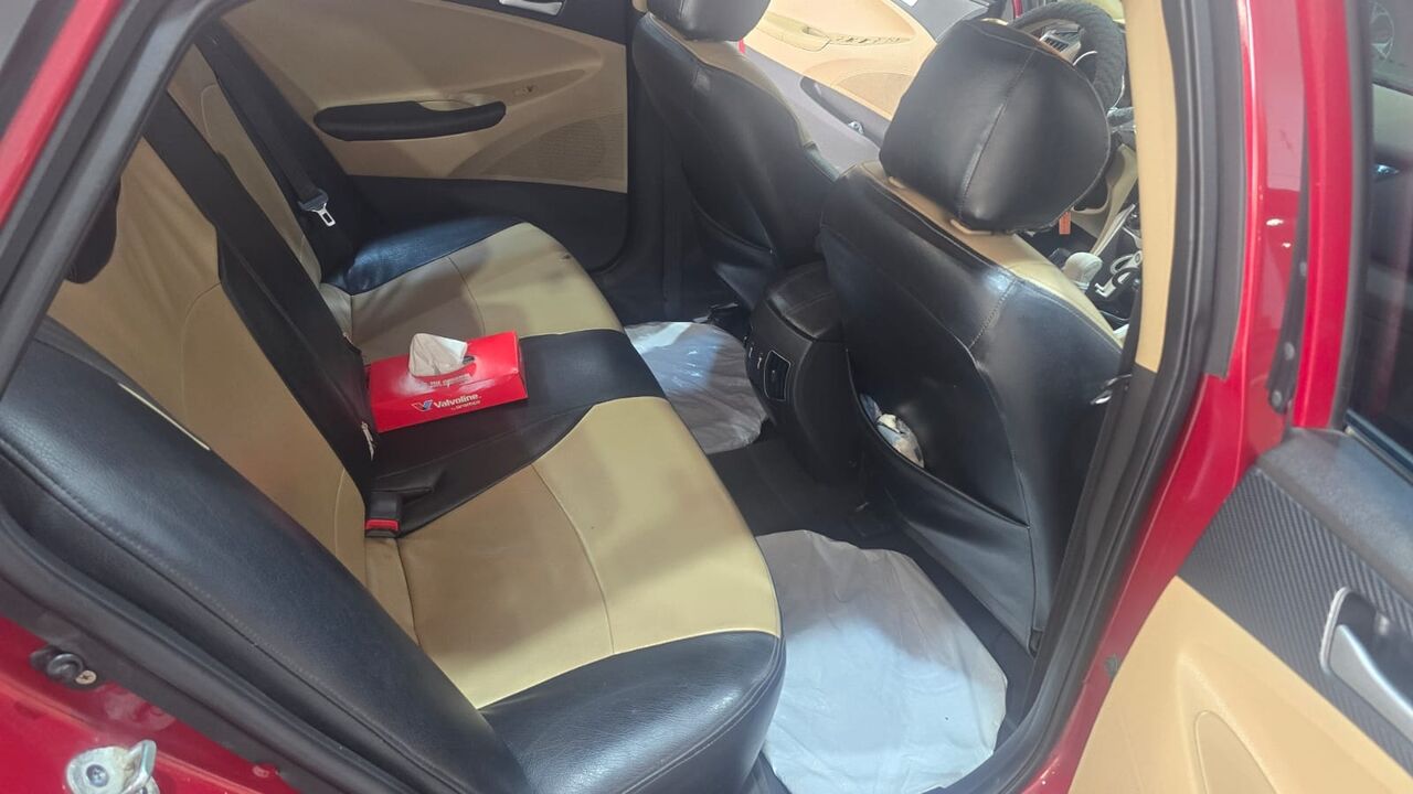 Riyadh, Vehicles, Cars & Trucks , SAR 22000,  Hyundai Sonata,  2011,  Automatic,  274000 KM,  Sonata