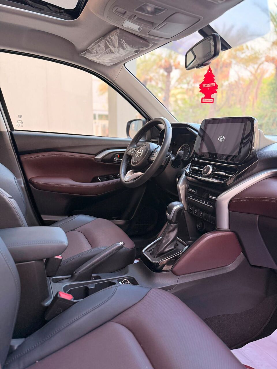 Manama, Vehicles, Cars & Trucks , BHD 7950,  Toyota Urban Cruiser,  2025,  Automatic,  12000 KM,   MODEL  ONLY