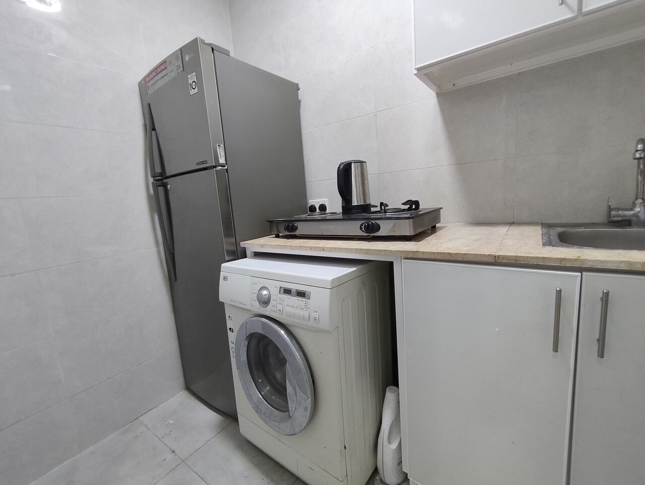 Diraz, Apartments, Flats, Houses & Villas, BHD 150/year,  1 BR,  Diraz Highway:- Furnished Studio Flat On Rent With Unlimited Ewa..