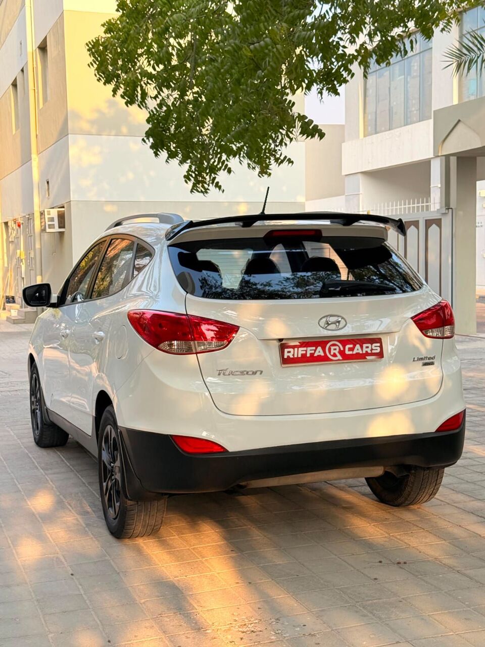 Manama, Vehicles, Cars & Trucks , BHD 3350,  Hyundai Tucson,  2016,  Automatic,  115000 KM,   2.4 LIMIT MODEL