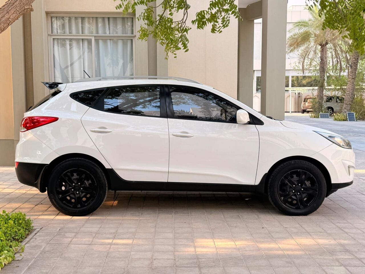 Manama, Vehicles, Cars & Trucks , BHD 3350,  Hyundai Tucson,  2016,  Automatic,  115000 KM,   2.4 LIMIT MODEL