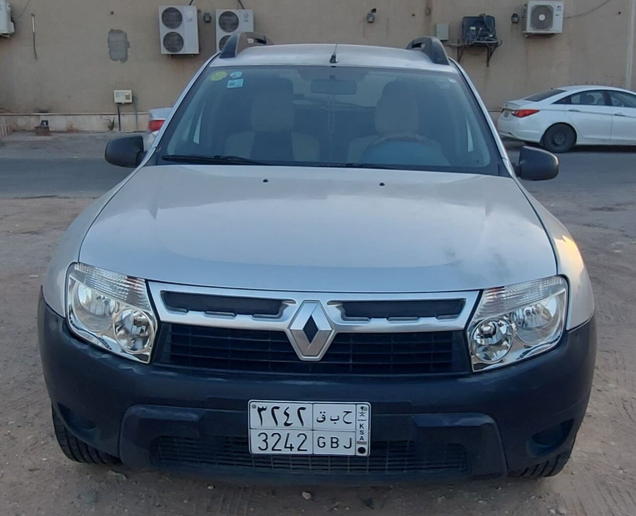 Riyadh, Vehicles, Cars & Trucks , SAR 15000,  Renault Duster,  2014,  Automatic,  201136 KM,