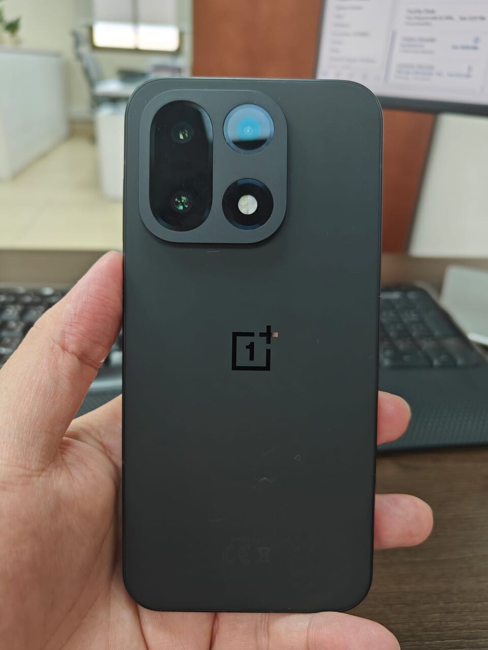 Riyadh, Mobile Phones, SAR 3500,  OnePlus 15 Infinite Black 5G 16GB/ 512 GB International Version