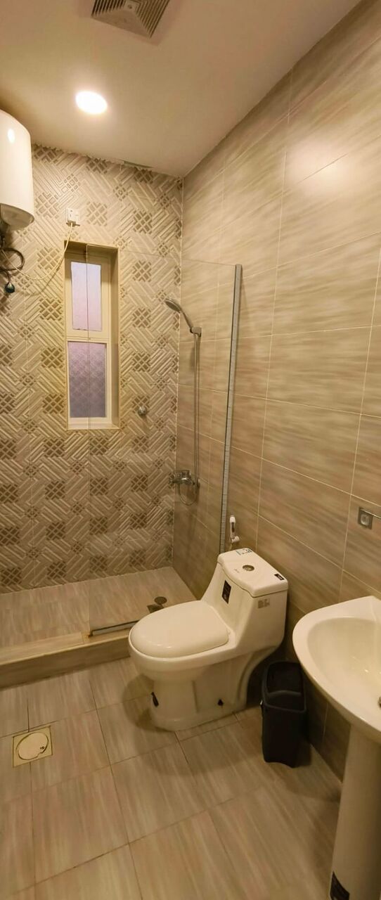 Al Aziziyah, Sublets, SAR 32000/year,  5 BR,  SAR 32000/Year, 5 Rooms, Apartment With Air Condition And Kitchen
