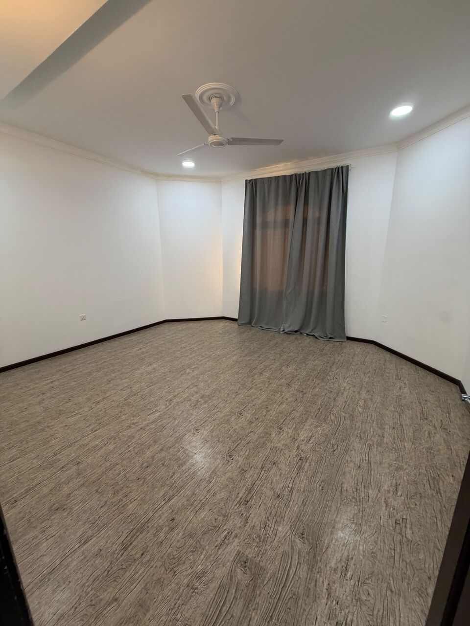 Kabul, Apartments, Flats, Houses & Villas, AFN 250/year,  150 Sq. Meter,  يتوفر شقة للإيجار في الدير