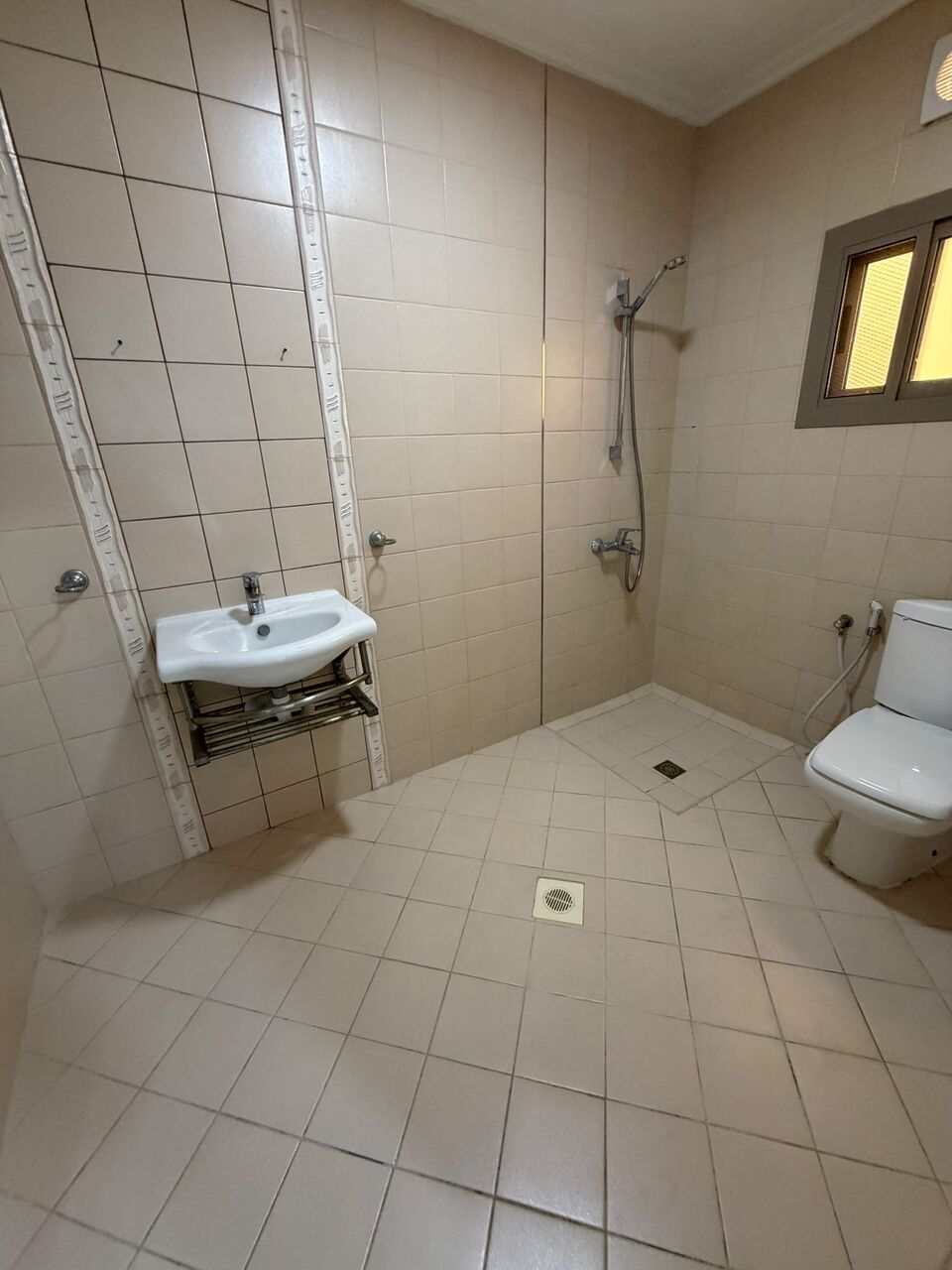 Kabul, Apartments, Flats, Houses & Villas, AFN 250/year,  150 Sq. Meter,  يتوفر شقة للإيجار في الدير
