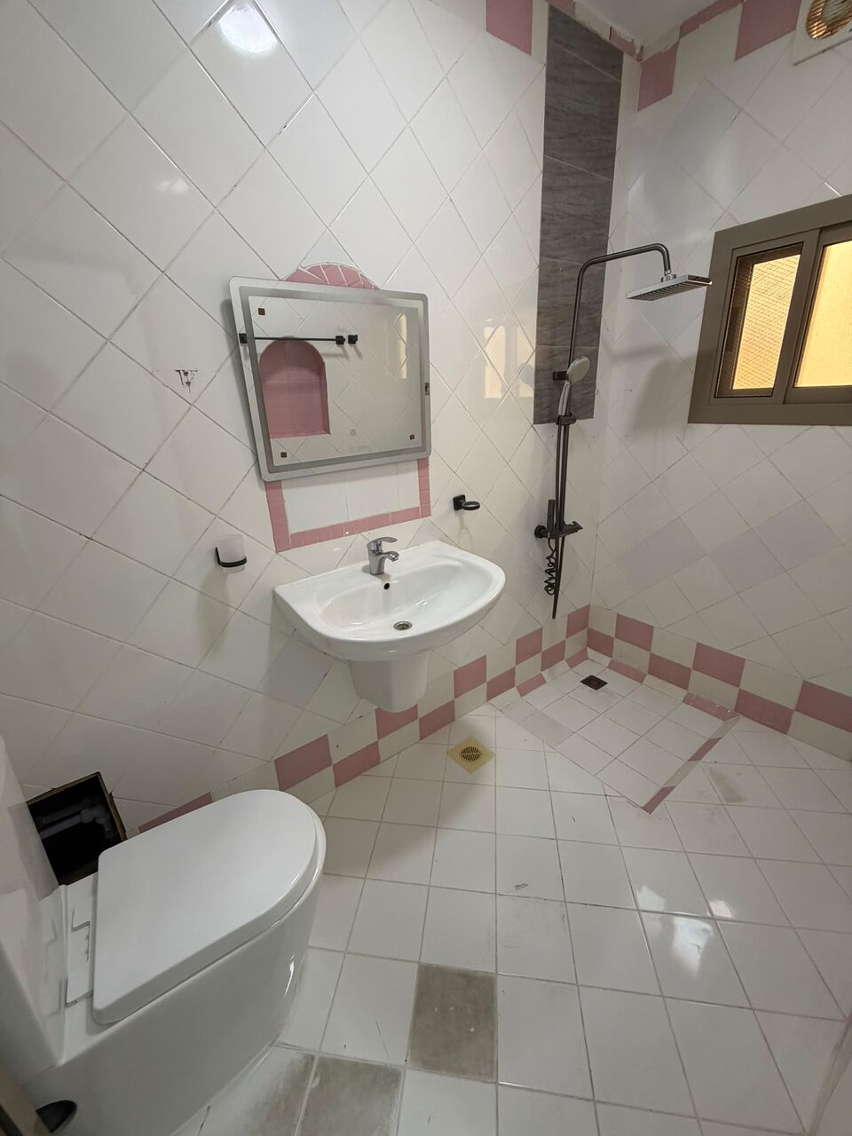 Kabul, Apartments, Flats, Houses & Villas, AFN 250/year,  150 Sq. Meter,  يتوفر شقة للإيجار في الدير