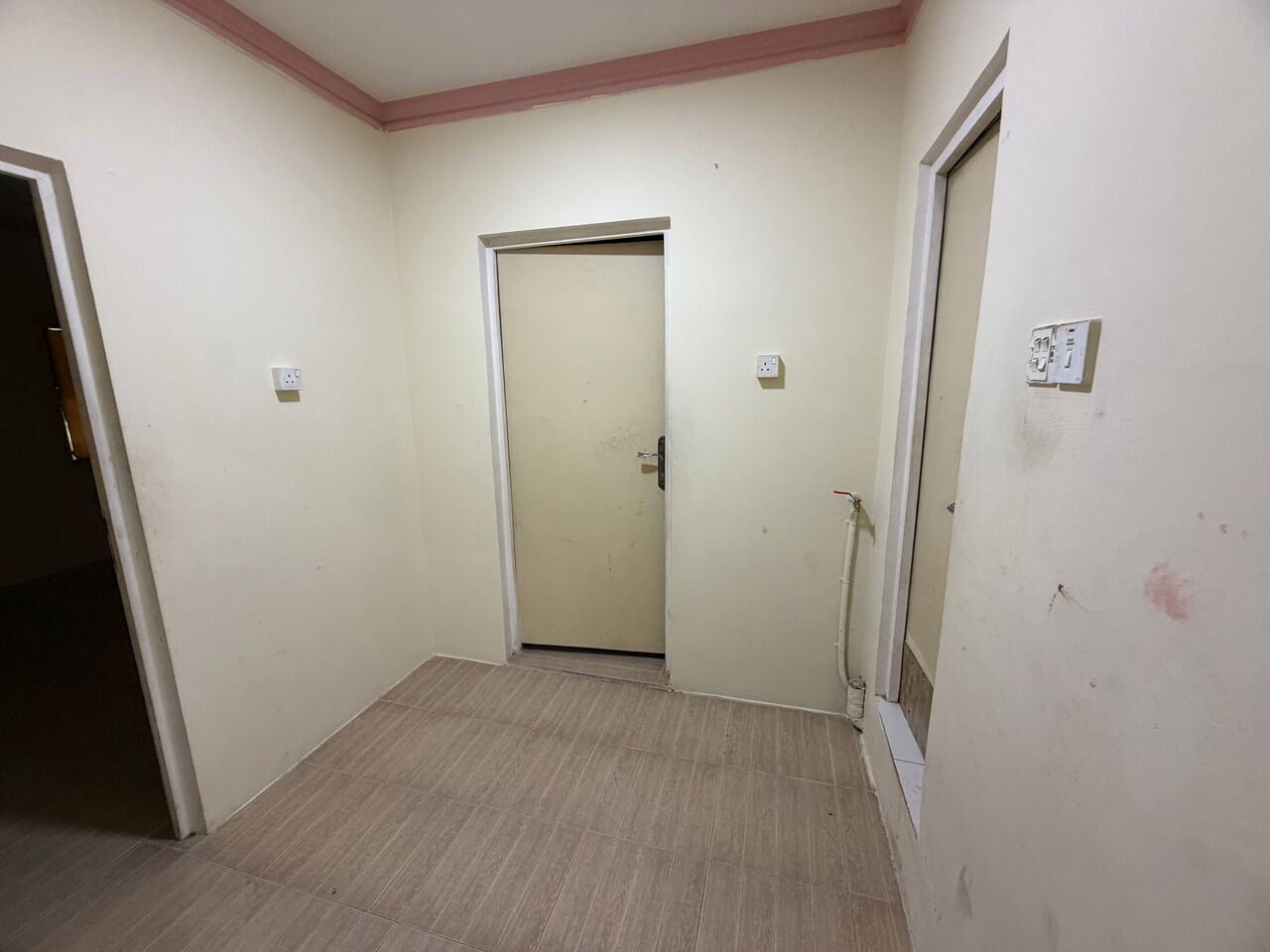 Salmaniya, Apartments, Flats, Houses & Villas, BHD 210/month,  2 BR,  2 Bedroom Flat For Rent Unlimited Ewa