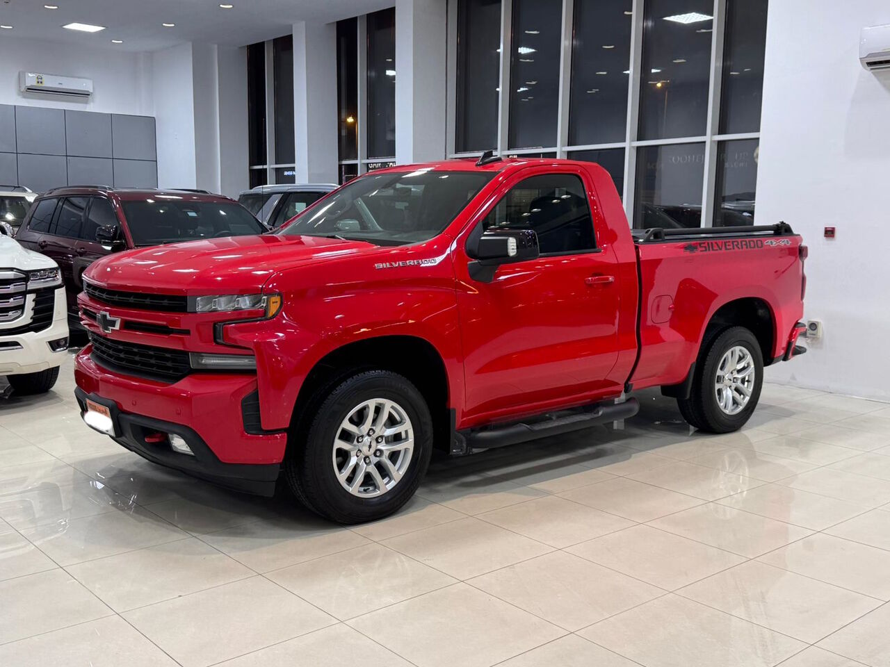 Manama, Vehicles, Cars & Trucks , BHD 8900,  Chevrolet Silverado,  2020,  Automatic,  115700 KM,    (Red)