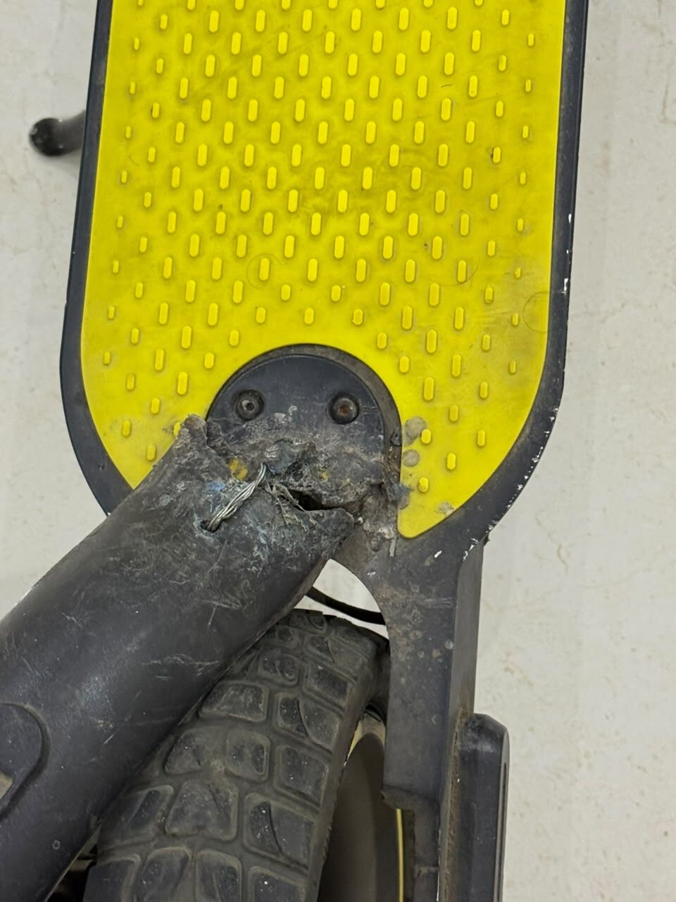 Madinah, Appliances, SAR 459,  Electric Scooter (Used Less Than 1 Month) Almost New Electric Scooter &ndash; Great Condition