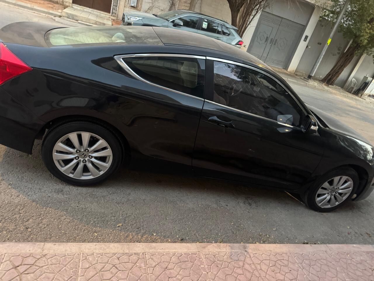 Riyadh, Vehicles, Cars & Trucks , SAR 18000,  Honda Accord,  2011,  Automatic,  200 KM,   Single Door, +966 53 938 9220